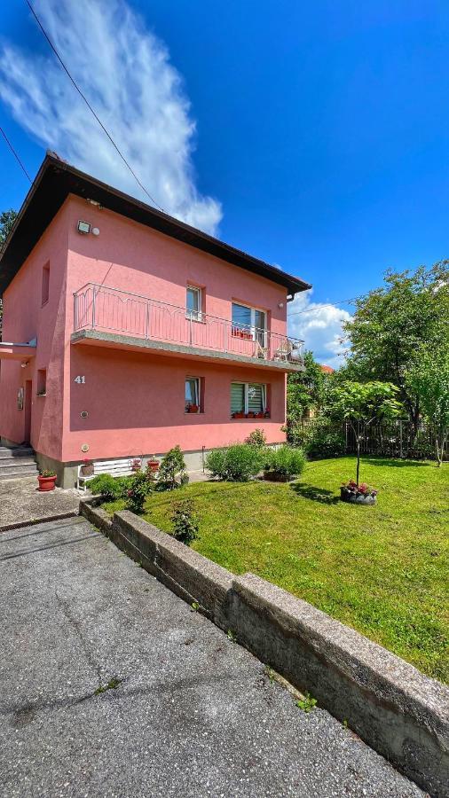 Guest House Bosnian House Hrasnica Eksteriør billede
