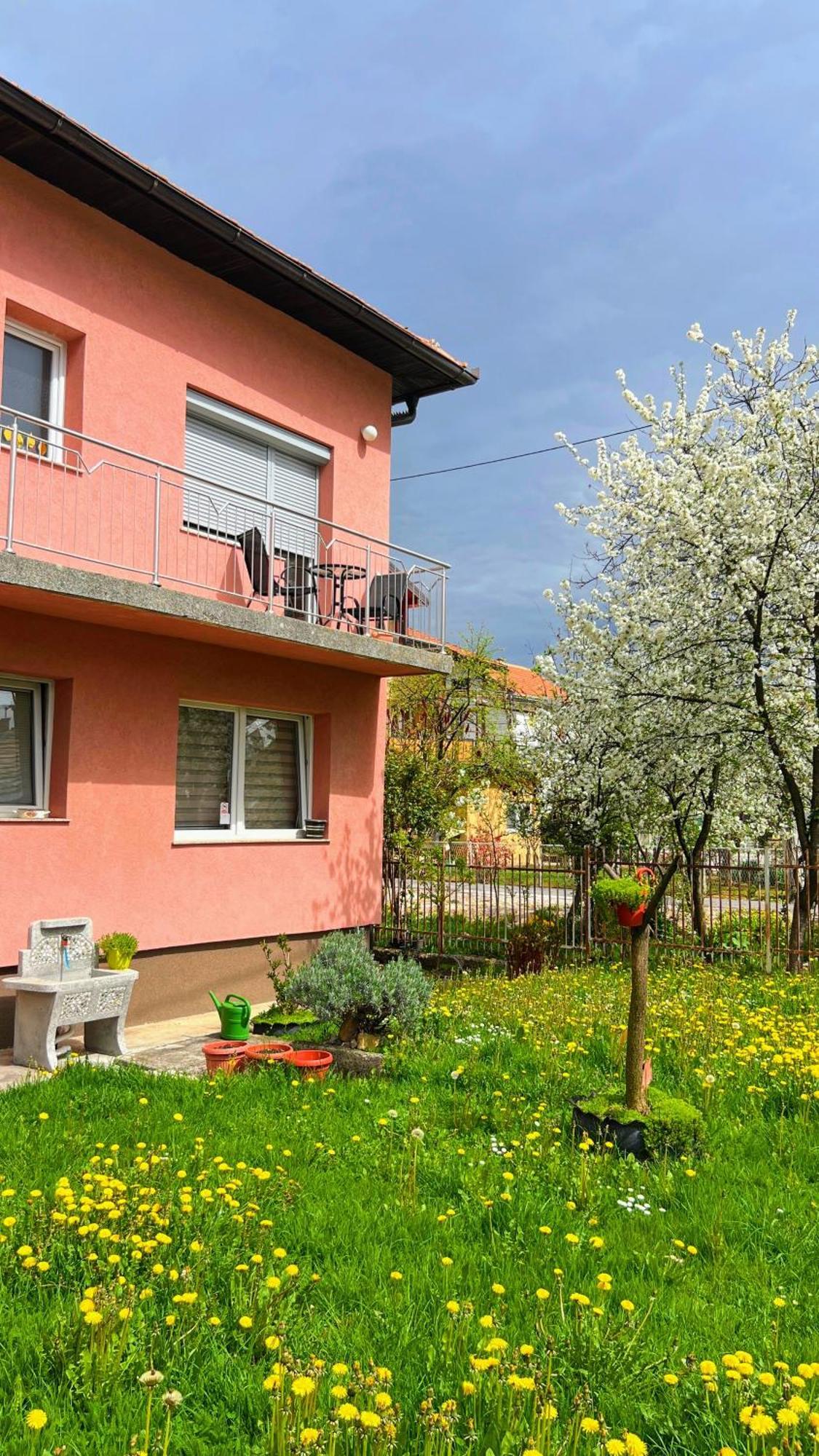 Guest House Bosnian House Hrasnica Eksteriør billede